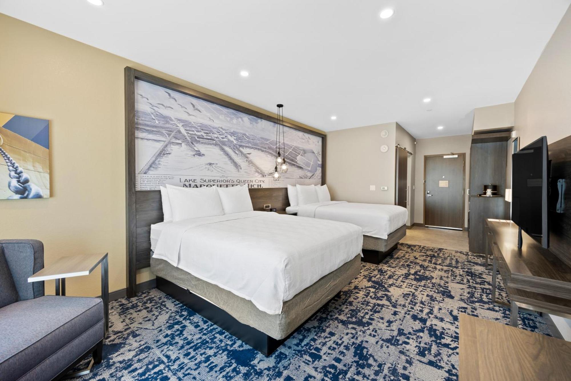 Best Western Plus Marquette Hotel & Suites 外观 照片